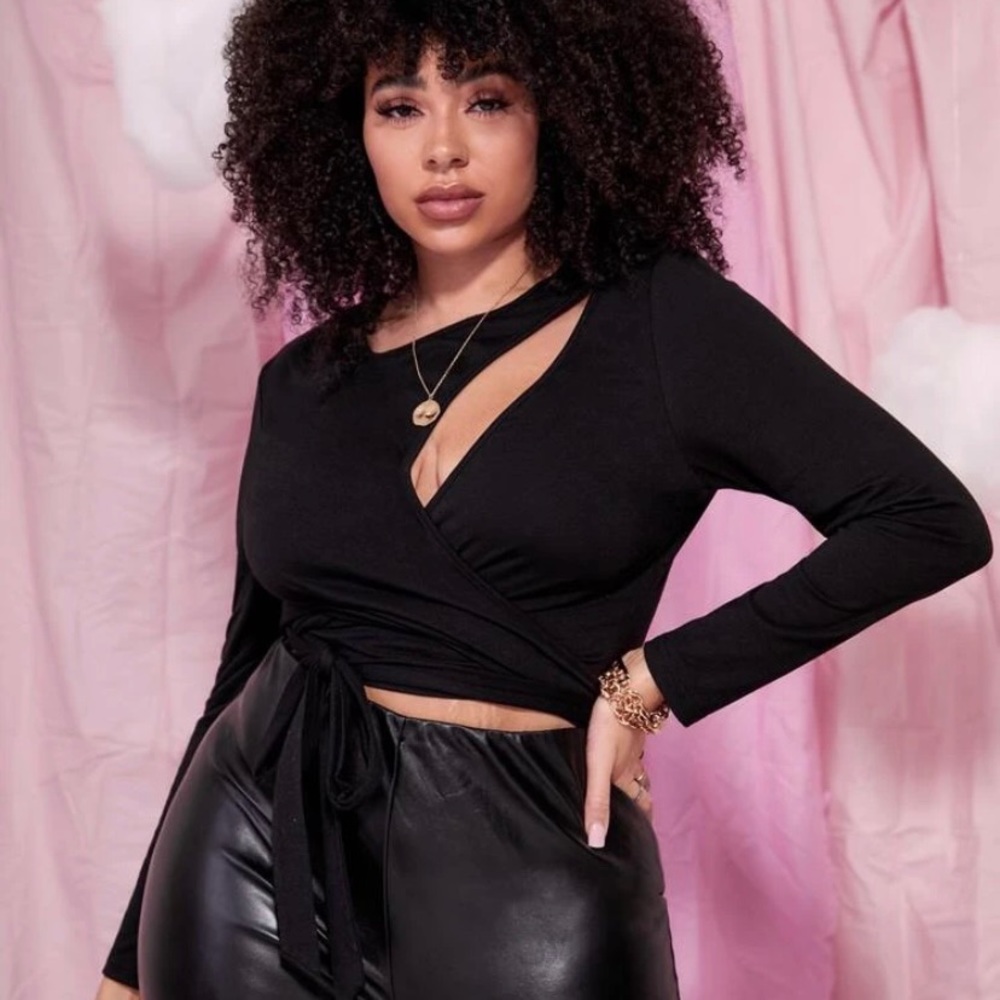 black wrap top